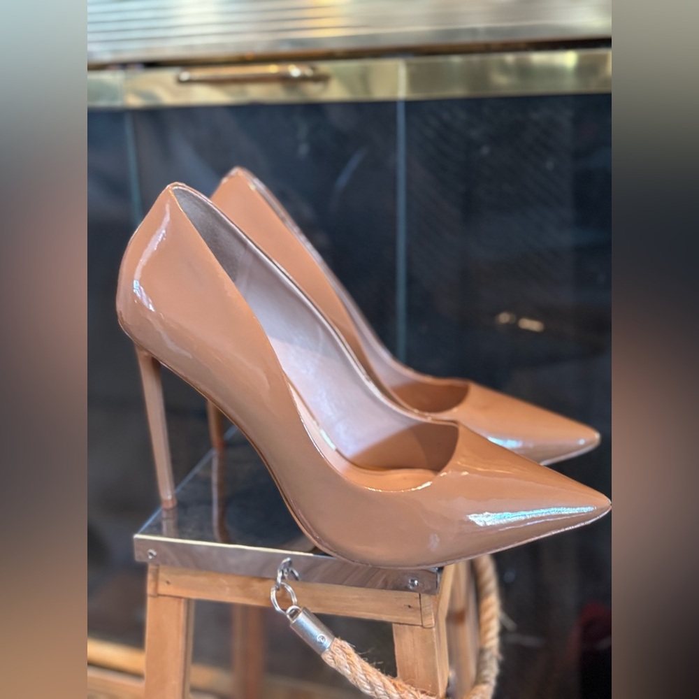 Steve Madden Nude Daisie Patent Leather Shiny Stiletto Pumps